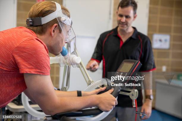 Lab Testing Sports Science Sports Laboratory Photos and Premium High Res Pictures - Getty Images