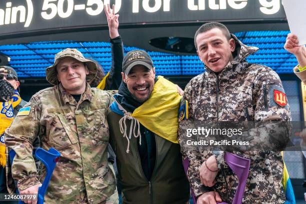 Roman Los, Ukrainian soldier rehabilitating in the USA, Mark Lindquist, American volunteer working for Ukraine, Mikola zaritskiy, Ukrainian soldier...