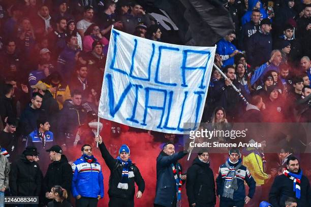 Fans of Sampdoria pay respect to the late Gianluca Vialli prior to kick-off in the Serie A match between UC Sampdoria and SSC Napoli at Stadio Luigi...