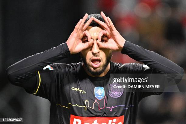 Toulouses French forward Yanis Begraoui celebrates after scoring during the French Cup round of 64 football match between Lannion FC and Toulouse FC...