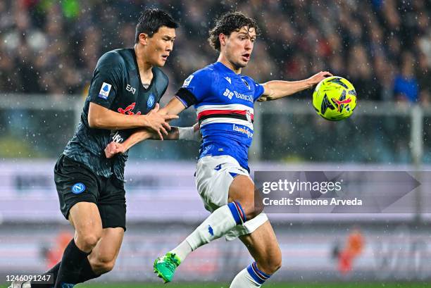 Kim Min Jae of Napoli and Sam Lammers of Sampdoria vie for the ball during the Serie A match between UC Sampdoria and SSC Napoli at Stadio Luigi...