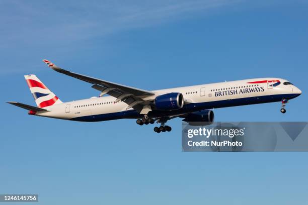 Multiple Planes Landing Photos And Premium High Res Pictures Getty Images multiple-planes-landing-photos-and-premium-high-res-pictures-getty-images