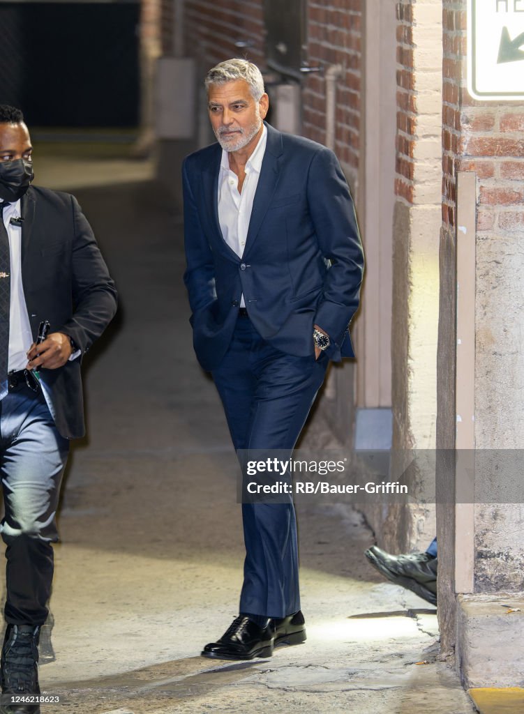 https://media.gettyimages.com/id/1246218623/photo/celebrity-sightings-in-los-angeles-january-13-2023.jpg?s=1024x1024&w=gi&k=20&c=aENaZXgpoLPemBbjU9cKfT-YZfYNk-3QzcUrNYEqU9Q=