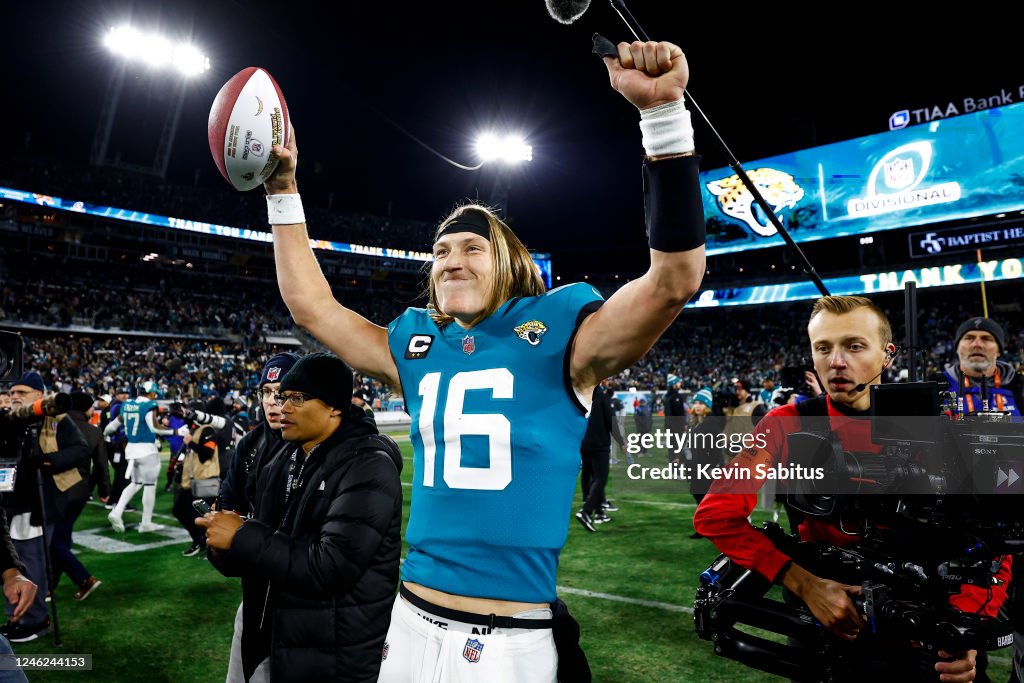 Wild Card Playoffs - Los Angeles Chargers v Jacksonville Jaguars