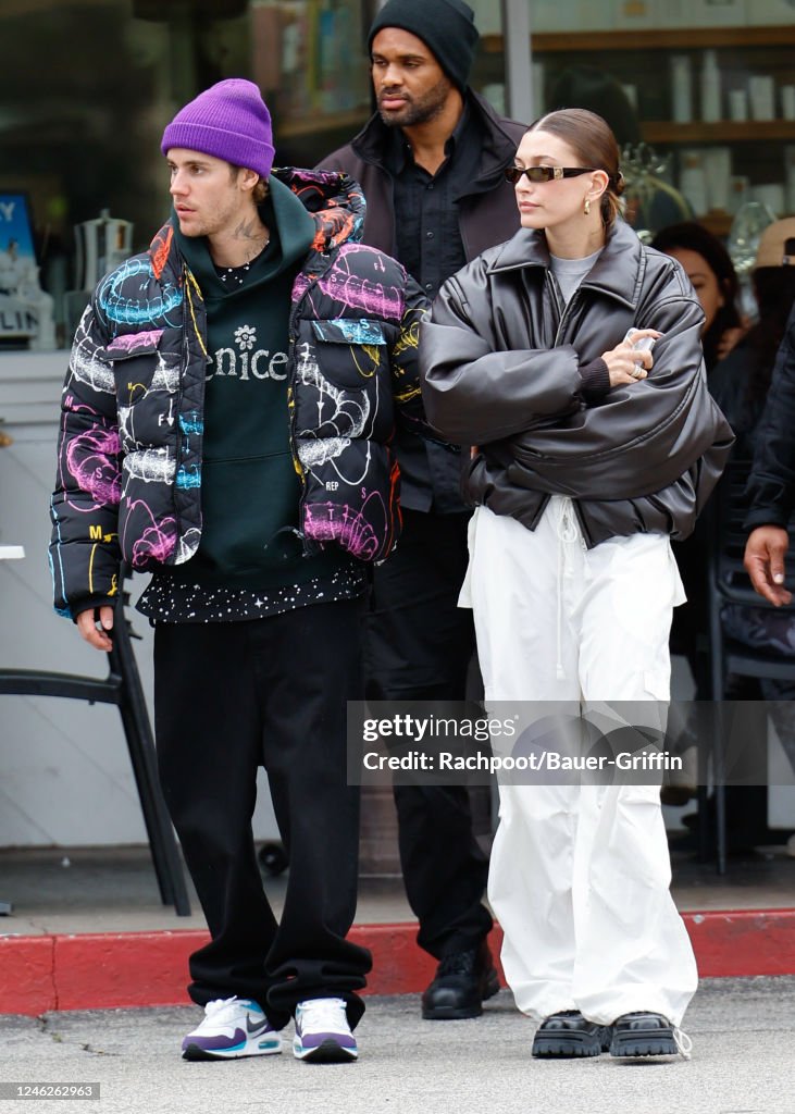 Fjord kunstmest Accor Justin Bieber and Hailey Bieber are seen on January 15, 2023 in Los...  Nieuwsfoto's - Getty Images