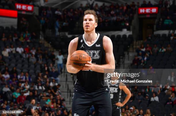Jakob Poeltl of the San Antonio Spurs shoots a free throw during the game against the Sacramento Kings on January 15, 2023 at the AT&T Center in San...
