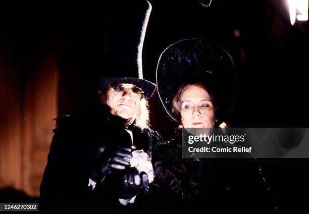 Diana Rigg Photos and Premium High Res Pictures - Getty Images