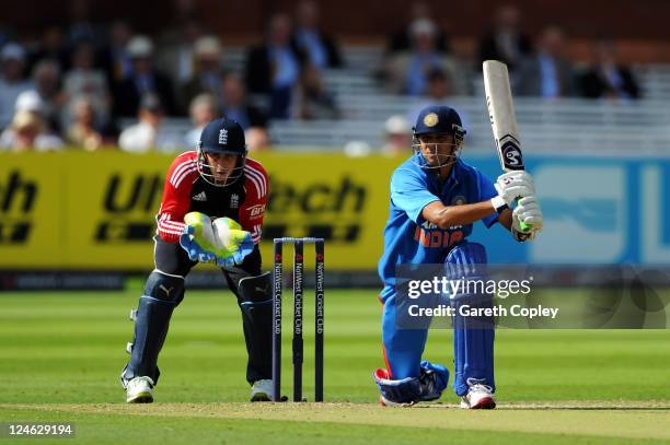 Rahul Dravid of India hits out as Craig Kieswetter of England watches from behind the stumps during the 4th Natwest One Day International match...