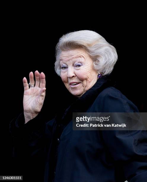 Princess Beatrix of The Netherlands arrives at the Royal Palace for the first new year reception on January 17, 2023 in Amsterdam, Netherlands.
