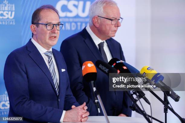 January 2023, Bavaria, Bad Staffelstein: Alexander Dobrindt , head of the CSU parliamentary group in the Bundestag, speaks to journalists alongside...