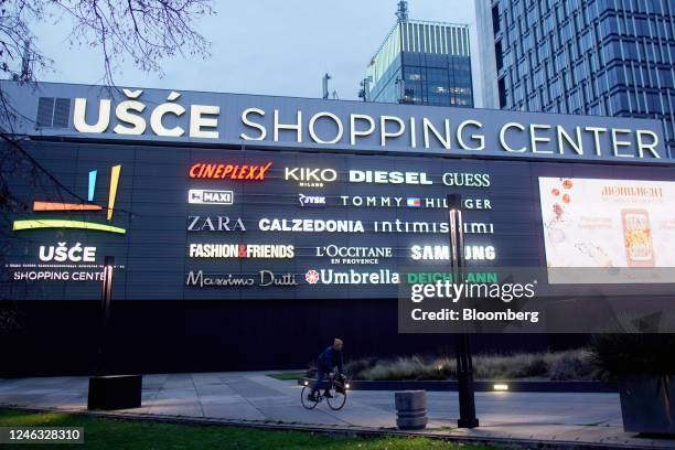 Usce Usce Shopping Center Photos and Premium High Res Pictures - Getty Images