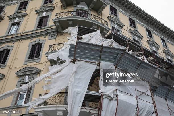 Windy Building Fall Building Damaged By Winds Photos and Premium High Res Pictures - Getty ...