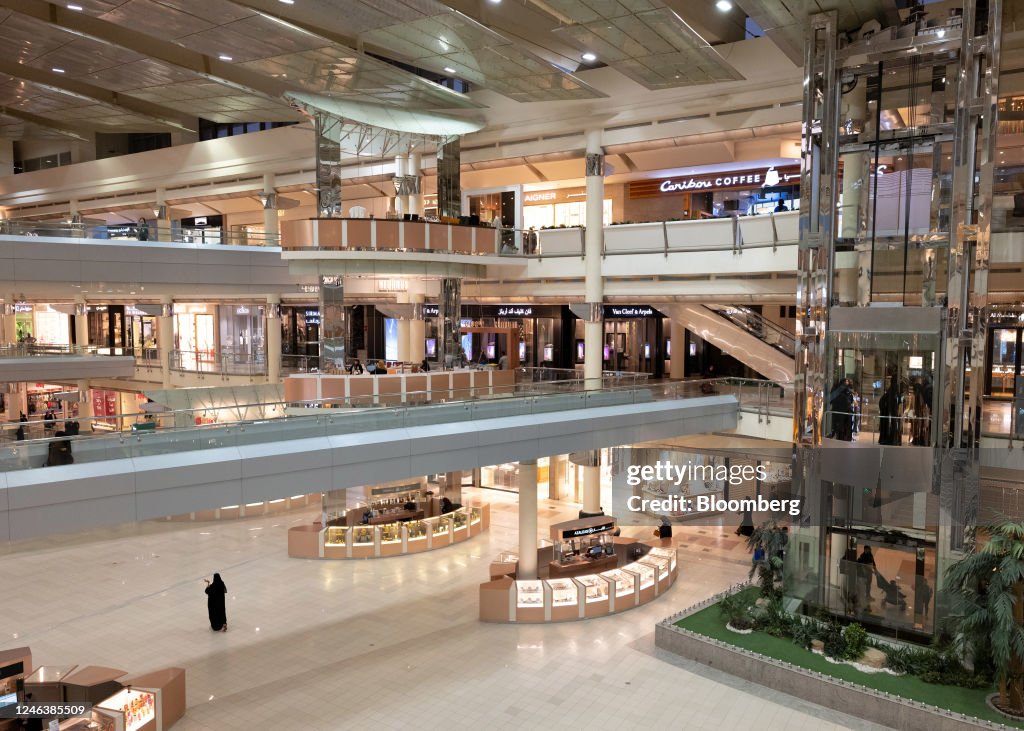 Stores and cafes inside the Kingdom Center in Riyadh, Saudi Arabia ...