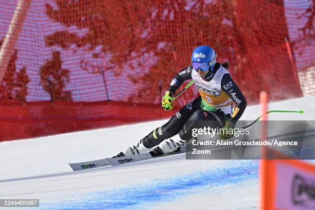 Elena Curtoni of Team Italy competes during the FIS Alpine Ski World Cup Women's Downhill on January 21, 2023 in Cortina d'Ampezzo, Italy.