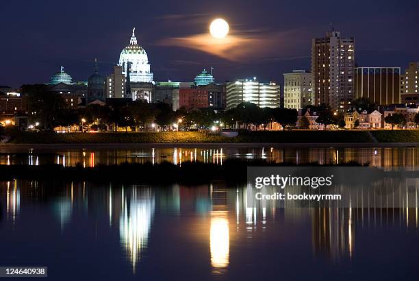 full moon in harrisburg pennsylvania - harrisburg pennsylvania stock pictures, royalty-free photos & images