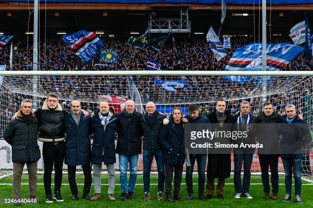 Marco Lanna chairman of Sampdoria and his former team-mates pay respect to the late Gianluca Vialli prior to kick-off in the Serie A match between UC...