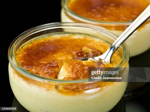 creme brulee (catalan cream) - creme brulee stock pictures, royalty-free photos & images