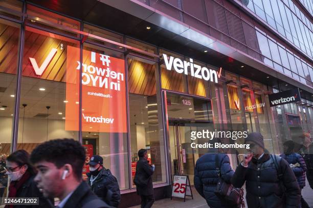 Verizon store in New York, US, on Friday, Jan. 20, 2023. Verizon Communications Inc. Is schedule to release earnings figures on January 24....