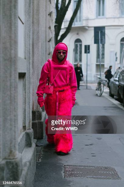 Street style at Milan Men's Fashion Week Fall 2023 on January 16, 2023 in Milan, Italy.
