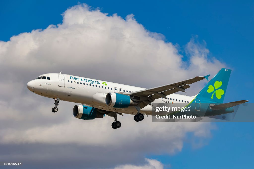 Aer Lingus Airbus A320 Landing At London Heathrow Airport