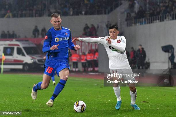 Daniel Paraschiv during Romania Superliga: A.F.C. HERMANNSTADT VS News  Photo - Getty Images