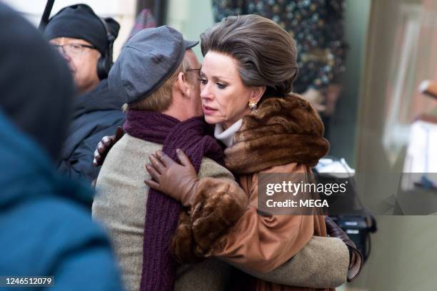 Tom Hollander and Naomi Watts are seen filming on location for "Feud: Capote's Women" on January 24, 2023 in New York.