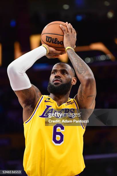 Lebron James Free Throw Photos and Premium High Res Pictures Getty Images Lebron James Free Throw Photos and Premium High Res Pictures Getty Images