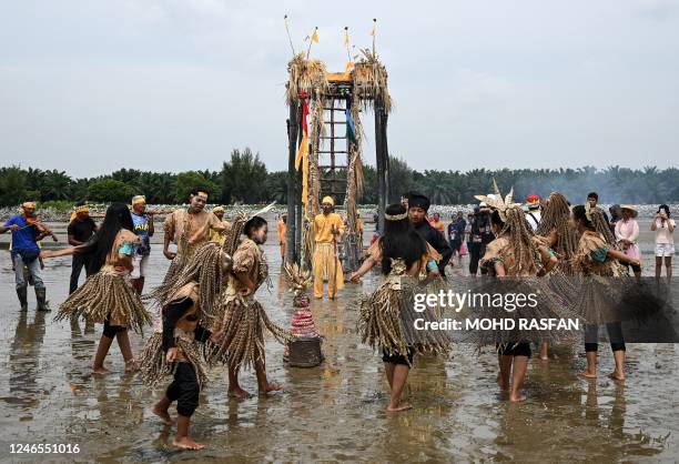 Macuri Ritual Puja Ritual Photos and Premium High Res Pictures - Getty Images