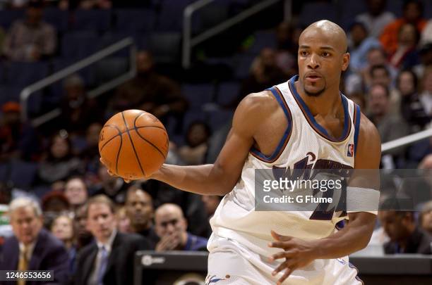 Jarvis Hayes of the Washington Wizards handles the ball against the Philadelphia 76ers on November 11, 2003 at the MCI Center in Washington, DC. NOTE...