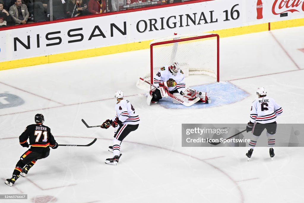 NHL: JAN 26 Blackhawks at Flames