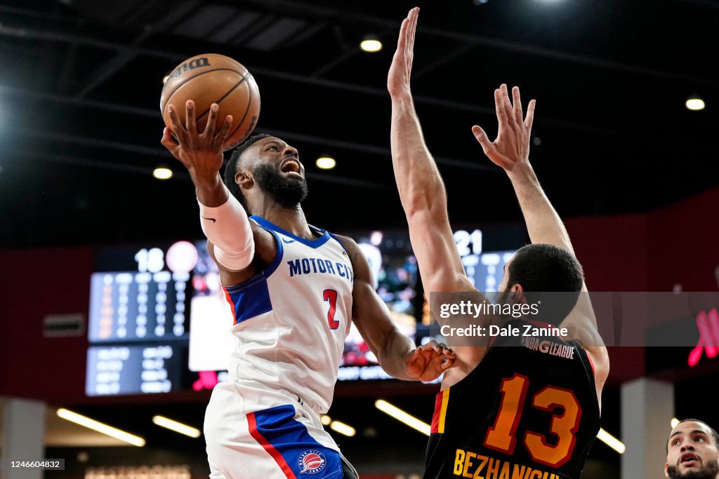 David Nwaba of the Motor City Cruise goes to the basket against... News ...