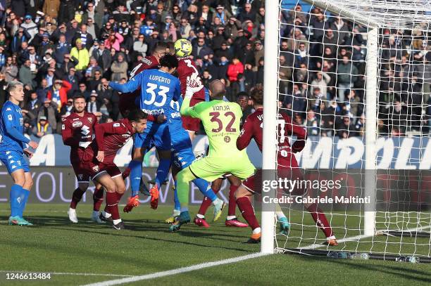 Sebastiano Luperto of Empoli FC scores the opening goal during the Serie A match between Empoli FC and Torino FC at Stadio Carlo Castellani on...