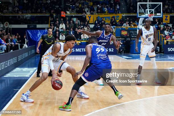 Victor Wembanyama dribbles during the French National Basketball League match between the Metropolitans 92 and the Roanne at Palais des sports...