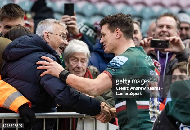 Leicester Tigers Freddie Burns thanks the supporters after the match during the Gallagher Premiership Rugby match between Leicester Tigers and...