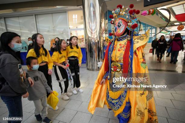 Bian Linkan 84 Bian Lian Stock Photos, High-Res Pictures, and Images - Getty Images