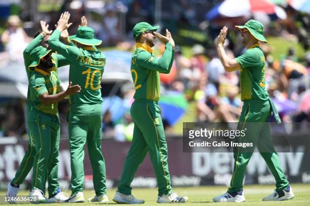 The Proteas celebrates the wicket of Ben Duckett of England during the ICC CWCSL, 2nd Betway ODI match between South Africa and England at Mangaung...
