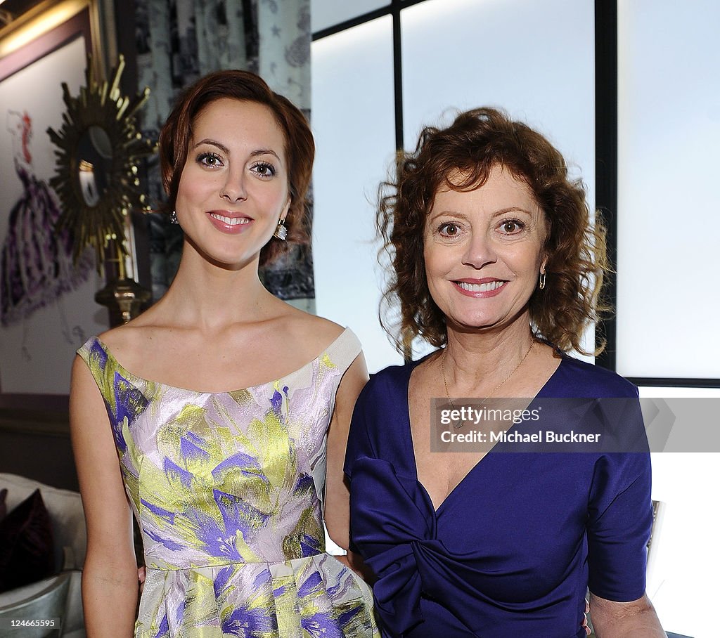 Mercedes-Benz Fashion Week Spring 2012 - Official Coverage - People and Atmosphere Day 4