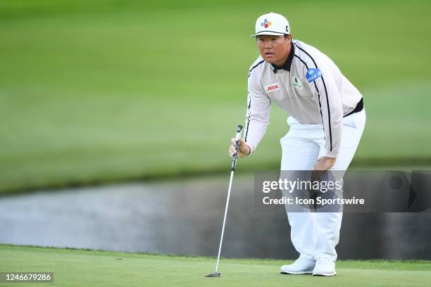 Sungjae Im lines up a putt on the 18th hole during the final round of the Farmers Insurance Open golf tournament on January 28 at Torrey Pines...