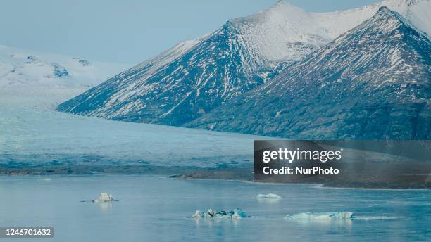 Permission was obtained from Vatnajokull National Park for filming/photography.) A drone's view of the Vatnajokull glacier was captured from the...