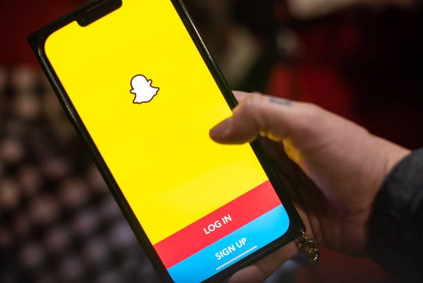 NY: Snap Slides On Projected Sales Drop In Warning For Meta