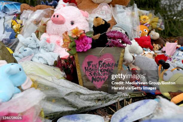 January 31: A makeshift memorial continues to grow on January 31, 2023 in Duxbury, Massachusetts in front of the home of Lindsay Clancy who strangled...