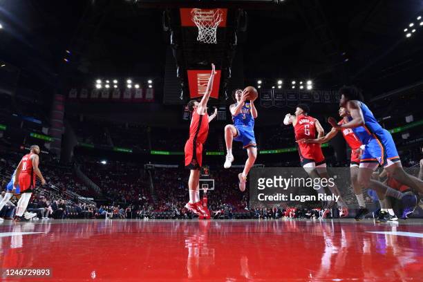 Josh Giddey of the Oklahoma City Thunder drives to the basket during the game against the Houston Rockets on February 1, 2023 at the Toyota Center in...
