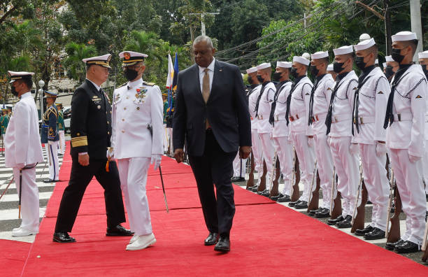 PHL: US Defence Secretary Lloyd Austin Visits Philippines