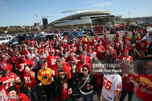 Chiefs Tailgate Photos and Premium High Res Pictures - Getty Images