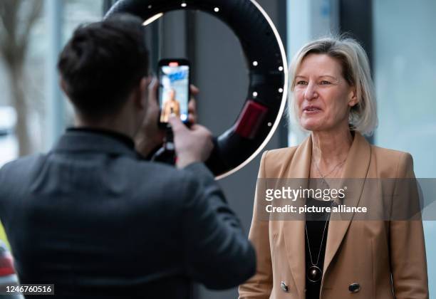 February 2023, Bavaria, Munich: Angelika Niebler , deputy party chairwoman, records a video for social media before the start of a meeting of the CSU...