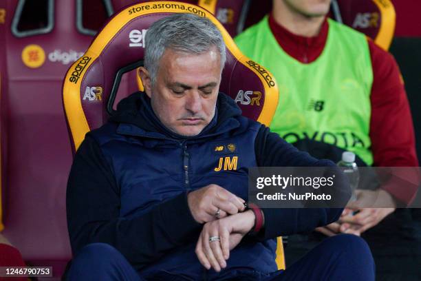 Jose Mourinho of AS Roma takes a look to the watch during the Serie A match between AS Roma and Empoli FC at Stadio Olimpico, Rome, Italy on 4...