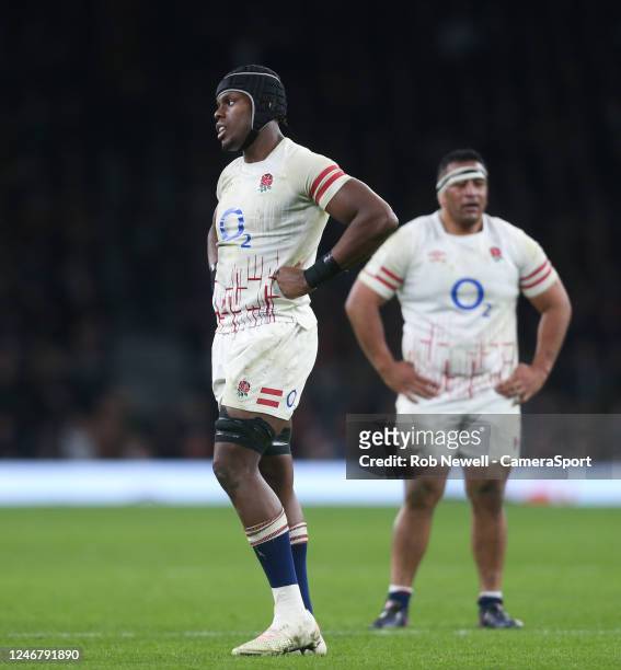 Dejection for England's Maro Itoje and Mako Vunipola during the Six Nations Rugby match between England and Scotland at Twickenham Stadium on...