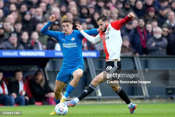 Guus Til of PSV, David Hancko of Feyenoord during the Dutch Eredivisie match between Feyenoord v PSV at the Stadium Feijenoord on February 5, 2023 in...