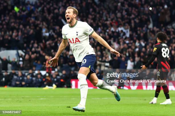 Harry Kane of Tottenham Hotspur celebrates scoring a goal to make the score 1-0 during the Premier League match between Tottenham Hotspur and...