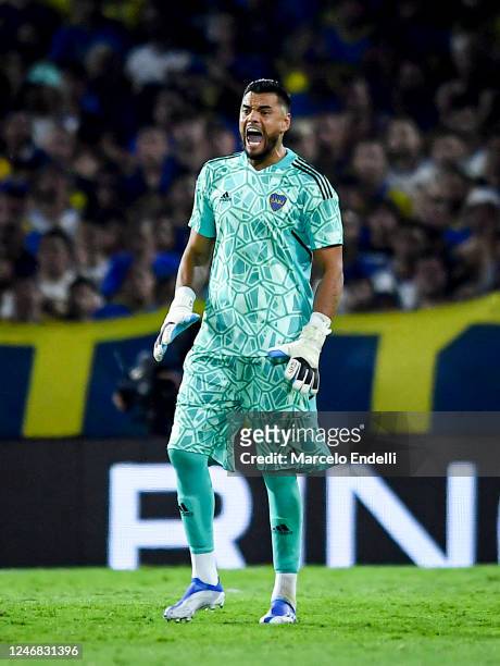 Sergio Romero of Boca Juniors gives instructions to his teammates during a match between Boca and Central Cordoba as part of Liga Profesional 2023 at...